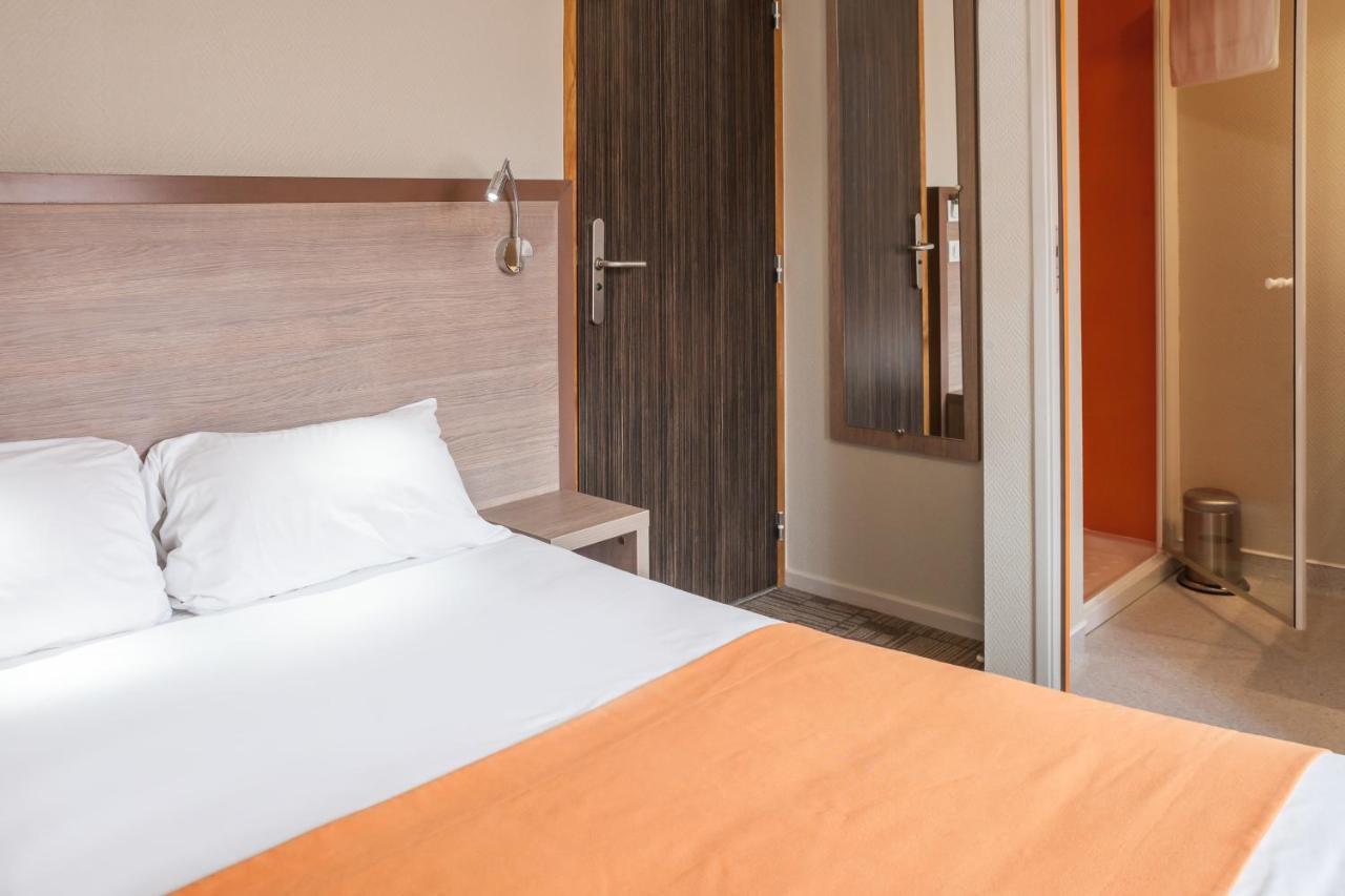 Logis Hotel Les Voyageurs Lezoux Luaran gambar