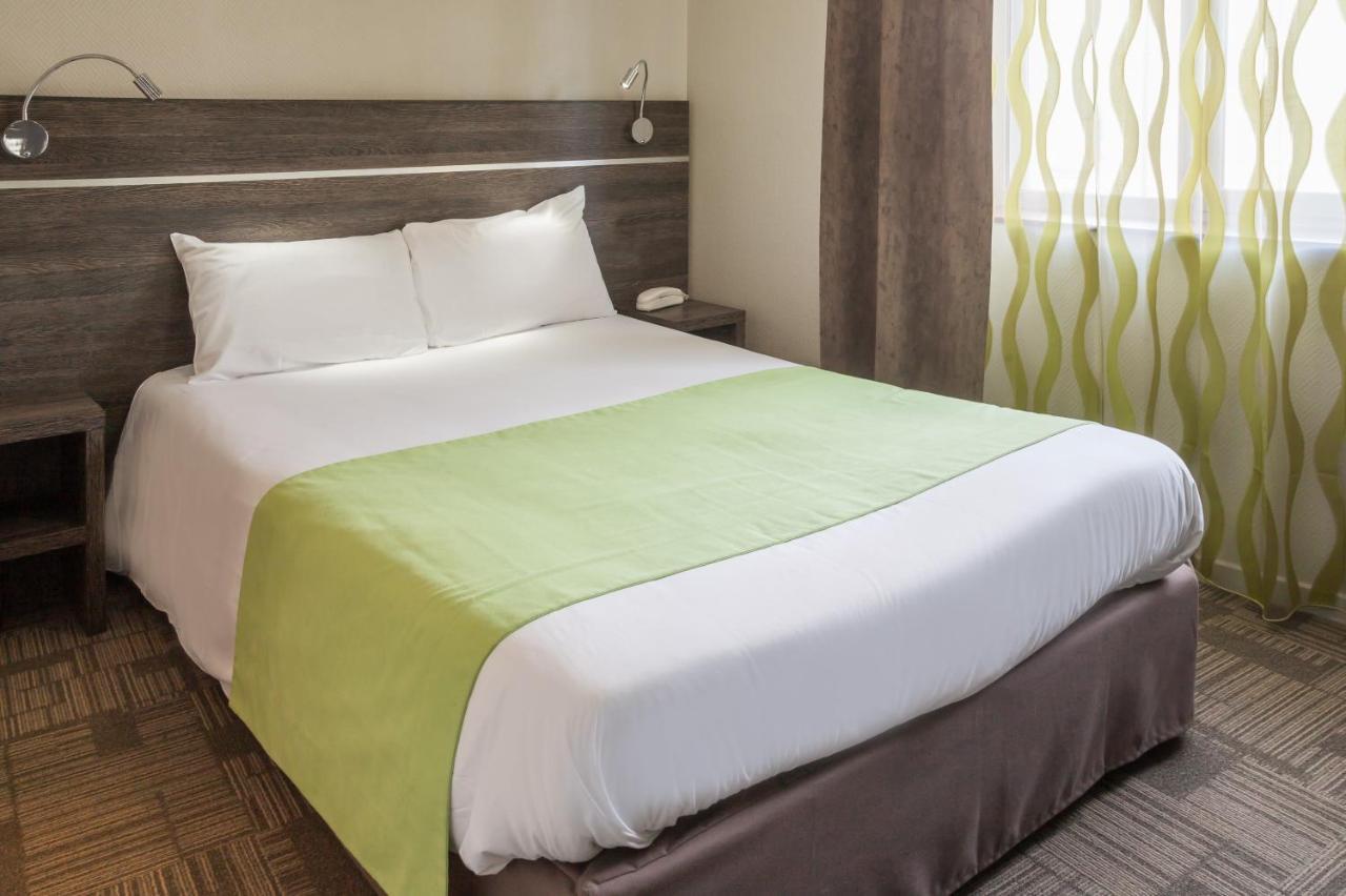 Logis Hotel Les Voyageurs Lezoux Luaran gambar