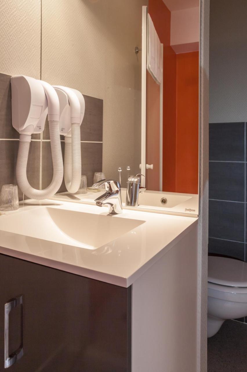 Logis Hotel Les Voyageurs Lezoux Luaran gambar